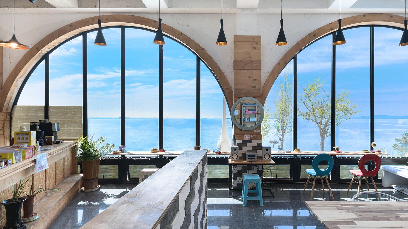 Santorini N Pension
